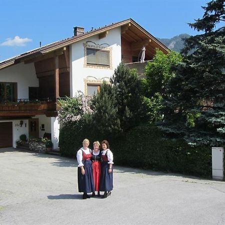 Haus Hager Bed & Breakfast Schlitters Exterior photo